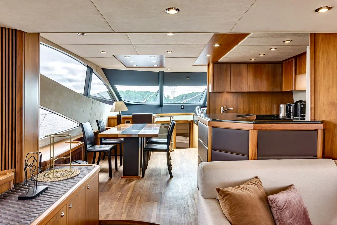 Аренда яхты Sunseeker 70 «Pallada» image- 17